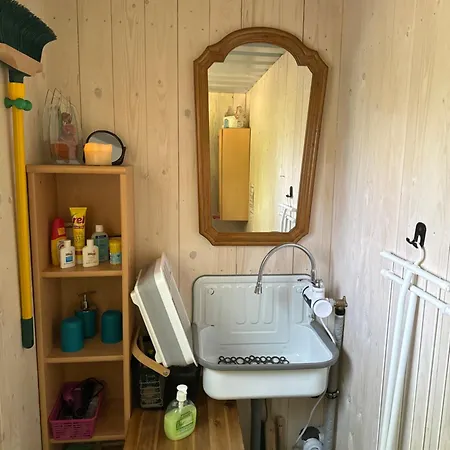 Bauwagen Gnubbel Am Jahnteich Kamp alanı *